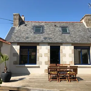 Ker Moumousse - Maison Bretonne, Elegante, Conviviale, 5 Min Trébeurden
